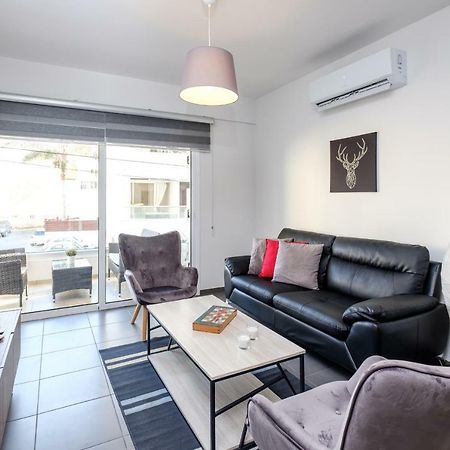 Book Me Now Central Flat Apartment Larnaca Exterior photo