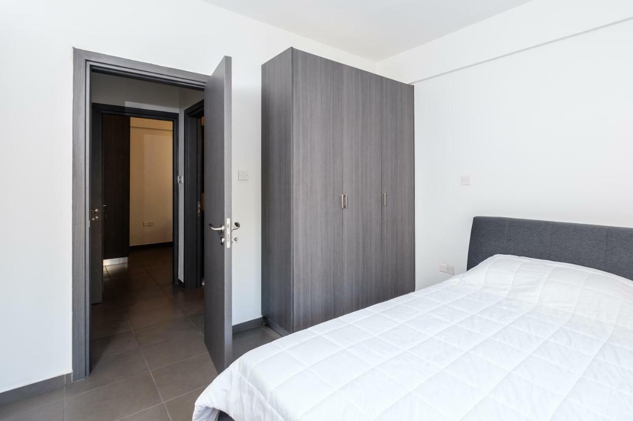 Book Me Now Central Flat Apartment Larnaca Exterior photo